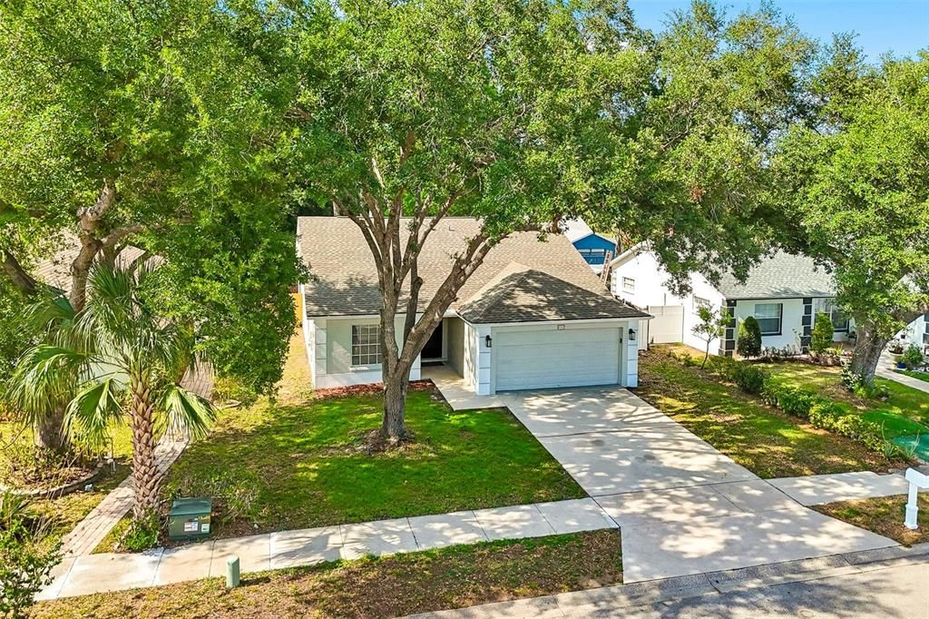 Activo con contrato: $439,000 (3 camas, 2 baños, 1506 Pies cuadrados)