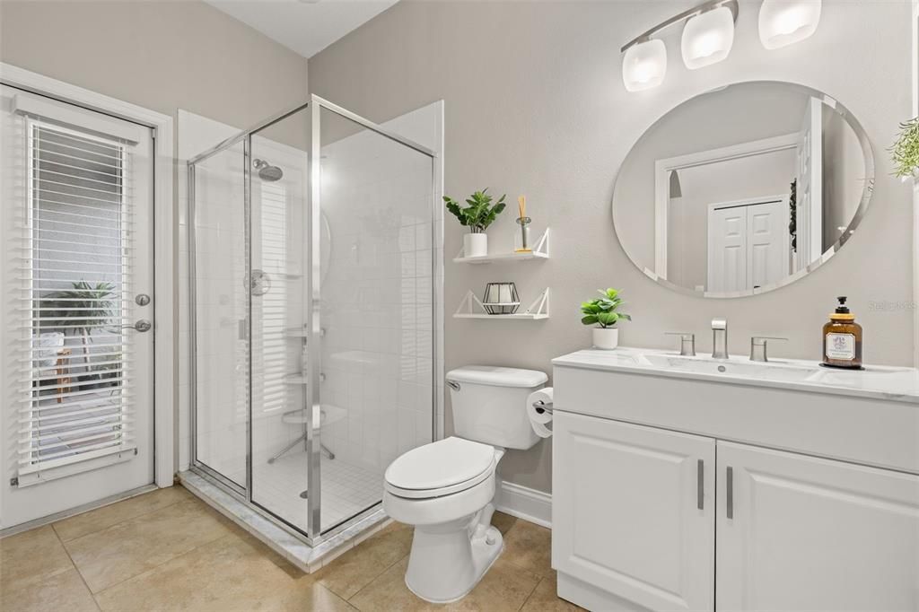 Activo con contrato: $575,000 (4 camas, 3 baños, 2156 Pies cuadrados)