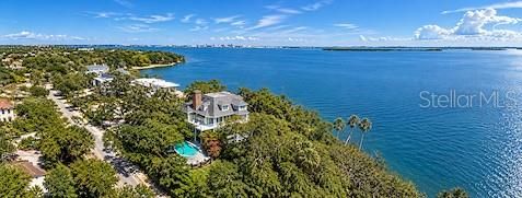 For Sale: $4,900,000 (5 beds, 6 baths, 6250 Square Feet)