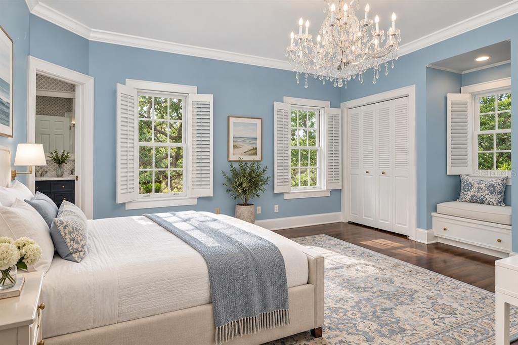 For Sale: $4,900,000 (5 beds, 6 baths, 6250 Square Feet)