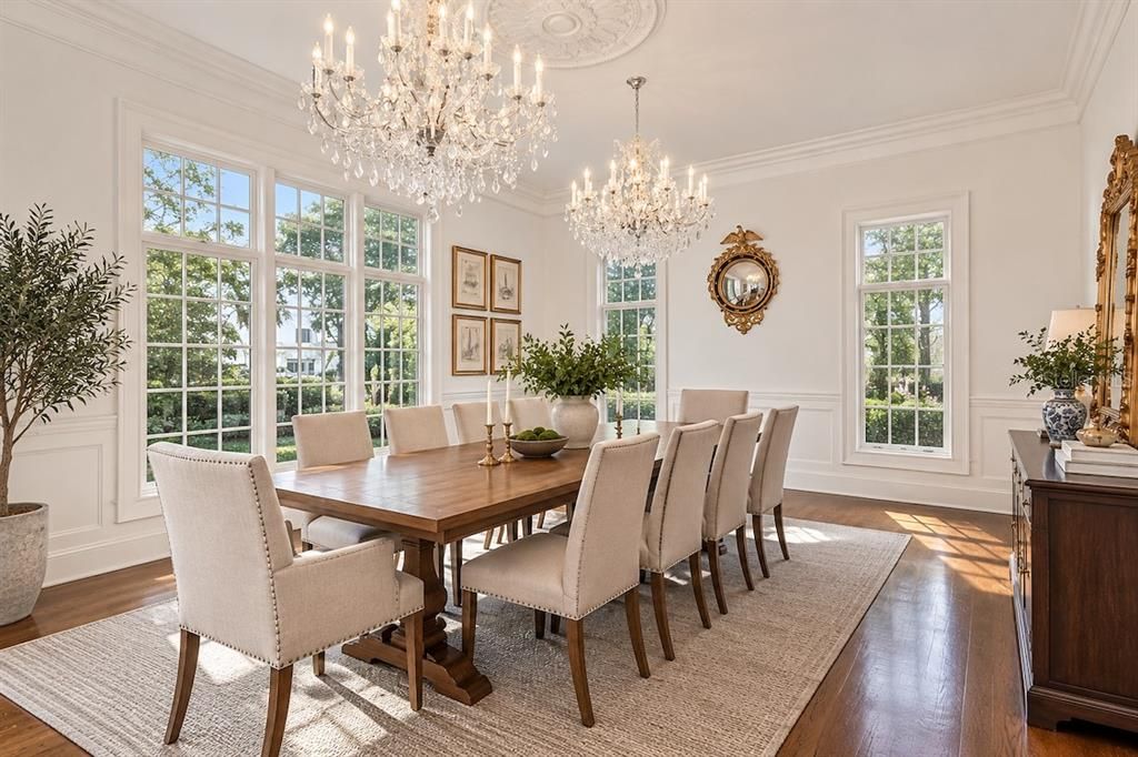 For Sale: $4,900,000 (5 beds, 6 baths, 6250 Square Feet)