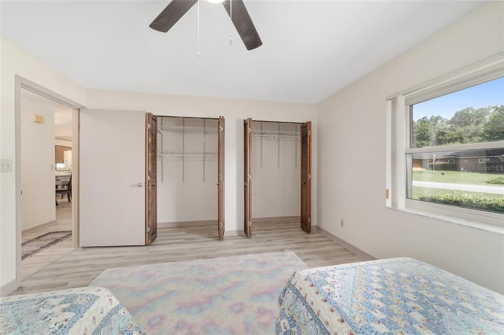 For Sale: $335,000 (3 beds, 2 baths, 1706 Square Feet)