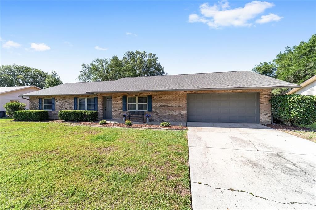 For Sale: $335,000 (3 beds, 2 baths, 1706 Square Feet)