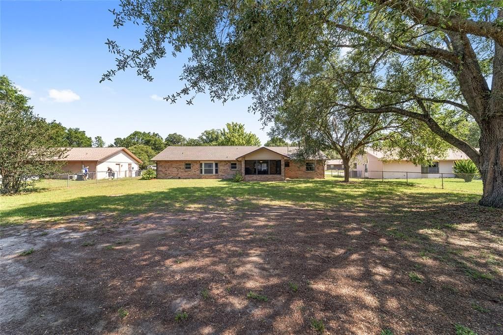 For Sale: $335,000 (3 beds, 2 baths, 1706 Square Feet)