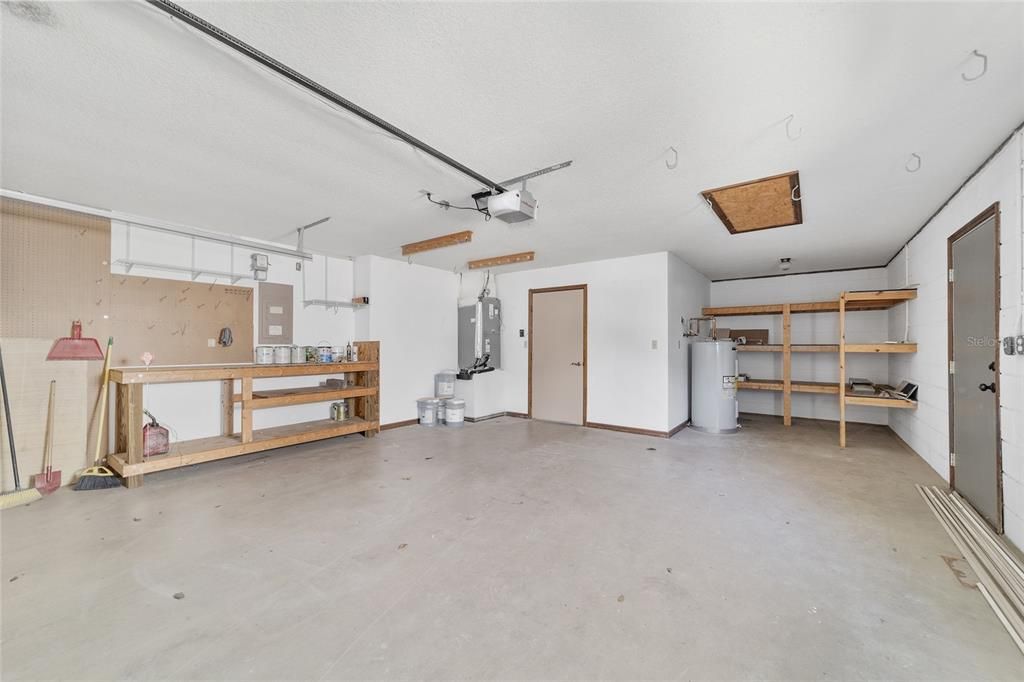 For Sale: $335,000 (3 beds, 2 baths, 1706 Square Feet)