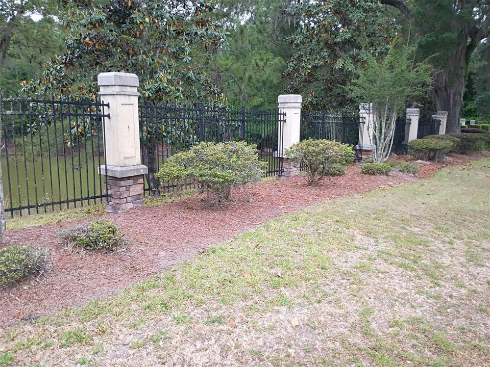 For Sale: $389,900 (4 beds, 2 baths, 1882 Square Feet)