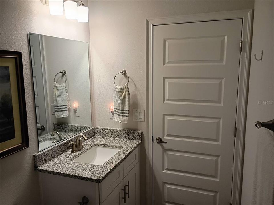 For Sale: $389,900 (4 beds, 2 baths, 1882 Square Feet)