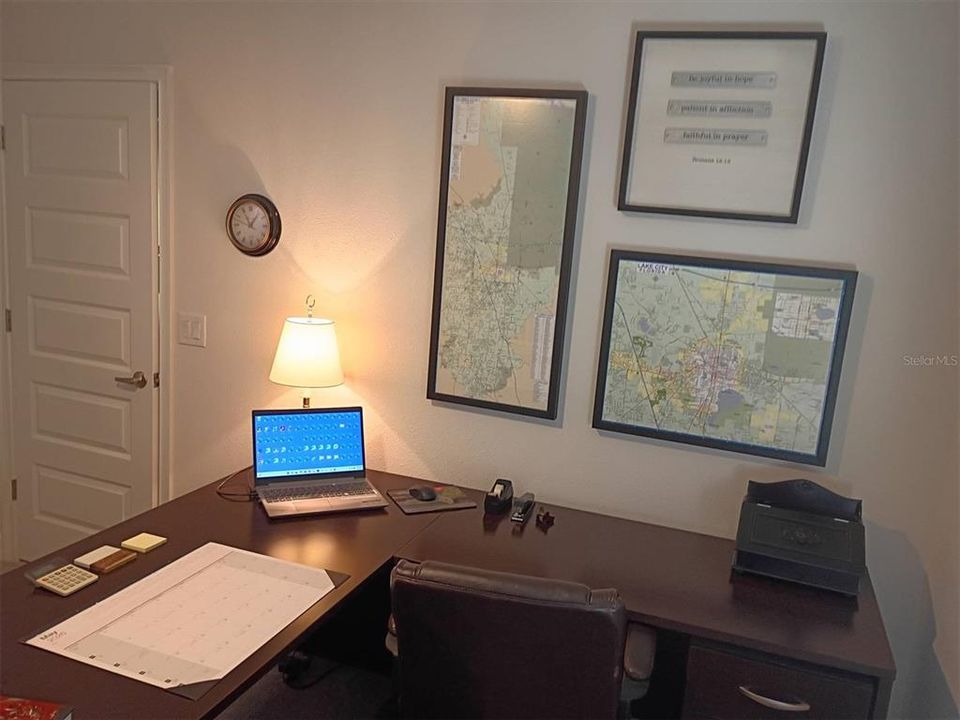 For Sale: $389,900 (4 beds, 2 baths, 1882 Square Feet)
