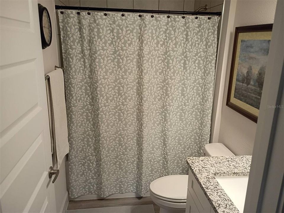 For Sale: $389,900 (4 beds, 2 baths, 1882 Square Feet)