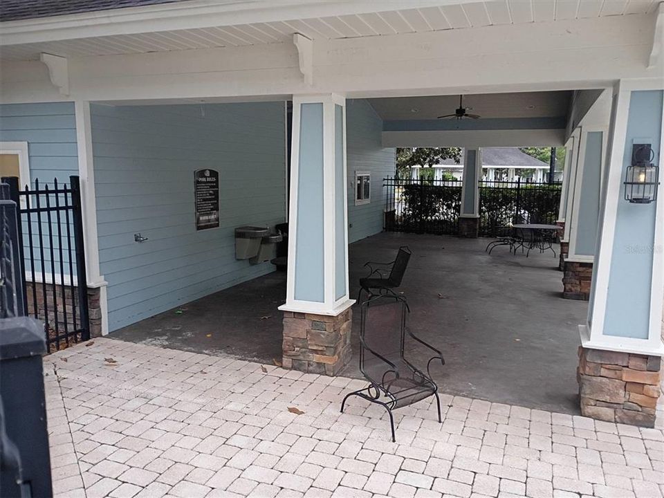 For Sale: $389,900 (4 beds, 2 baths, 1882 Square Feet)