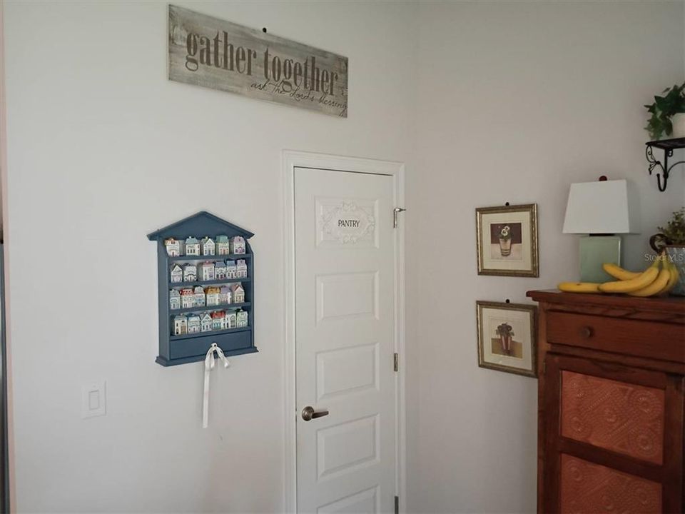 For Sale: $389,900 (4 beds, 2 baths, 1882 Square Feet)