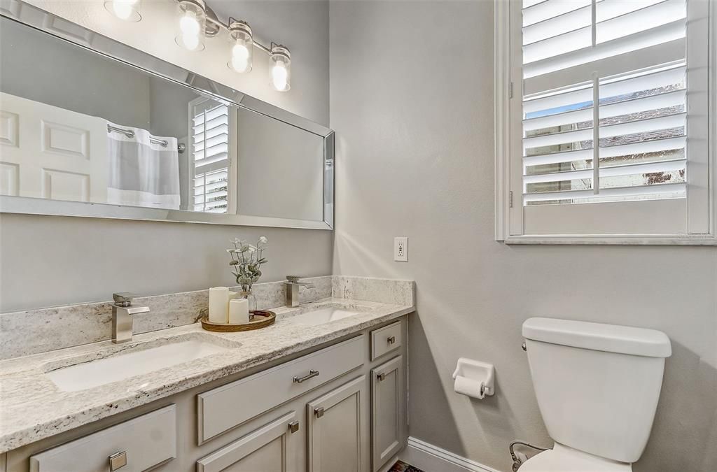 Active With Contract: $640,000 (4 beds, 2 baths, 2432 Square Feet)