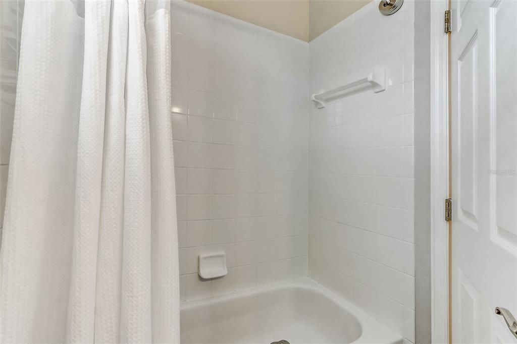 Active With Contract: $640,000 (4 beds, 2 baths, 2432 Square Feet)