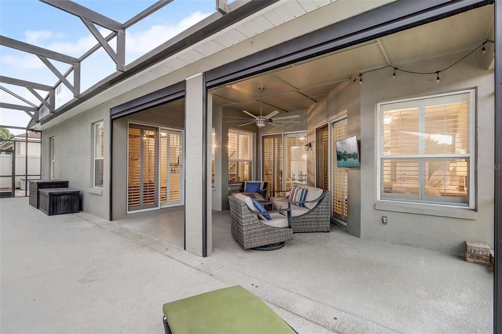 Active With Contract: $640,000 (4 beds, 2 baths, 2432 Square Feet)