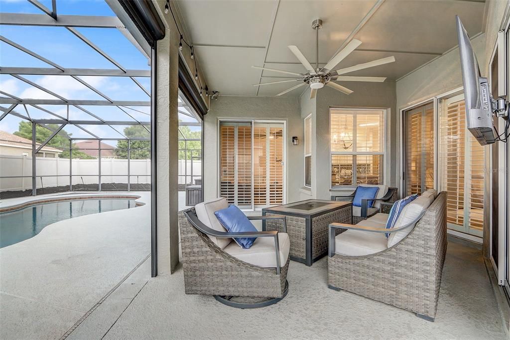 Active With Contract: $640,000 (4 beds, 2 baths, 2432 Square Feet)