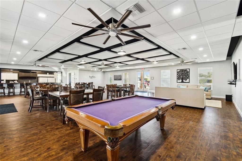 For Sale: $437,900 (1 beds, 1 baths, 1000 Square Feet)