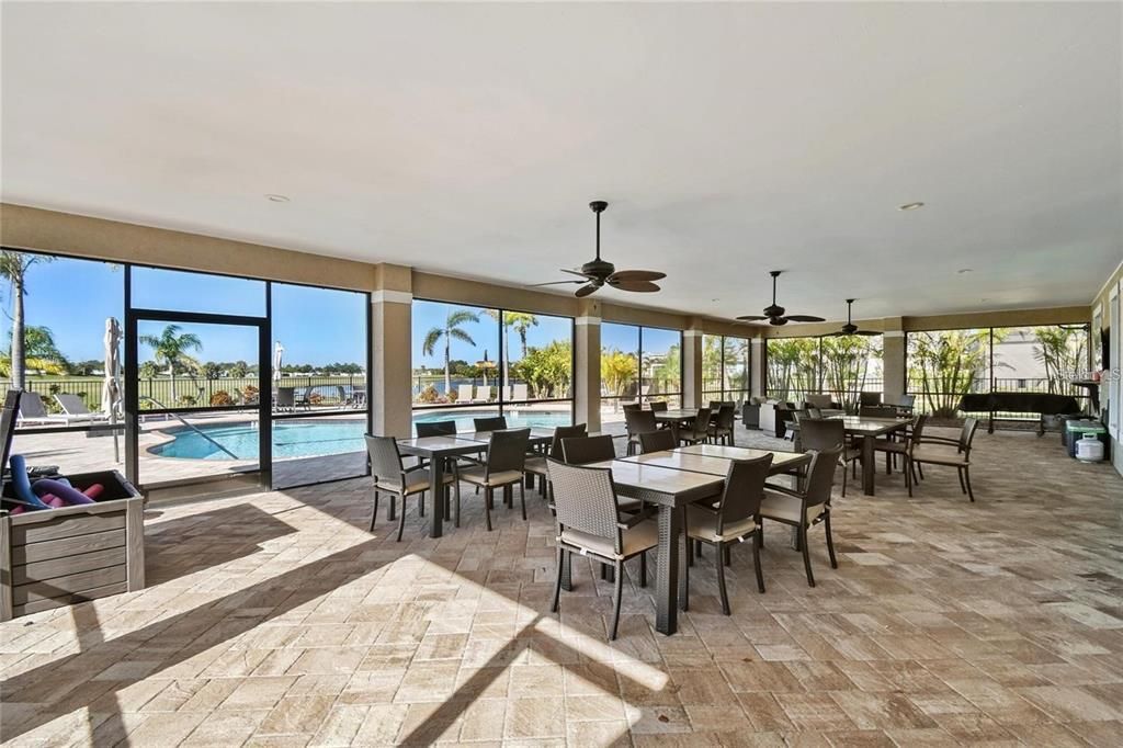 For Sale: $437,900 (1 beds, 1 baths, 1000 Square Feet)