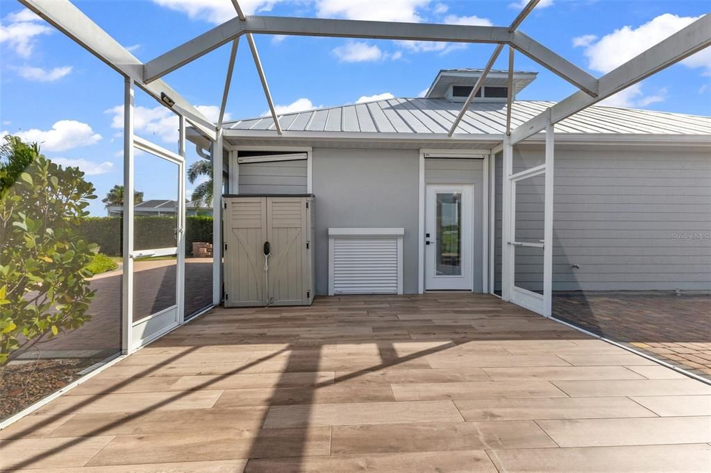 For Sale: $437,900 (1 beds, 1 baths, 1000 Square Feet)
