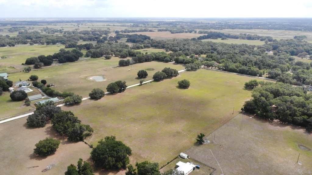 En Venta: $450,000 (9.89 acres)