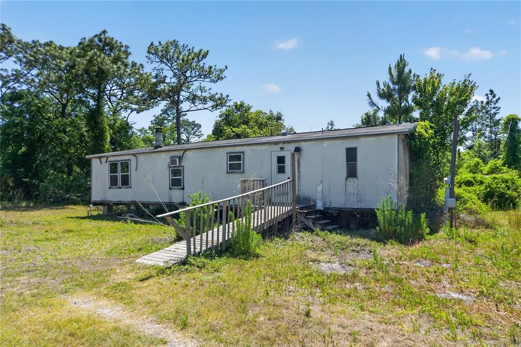 Activo con contrato: $249,000 (3 camas, 2 baños, 1248 Pies cuadrados)