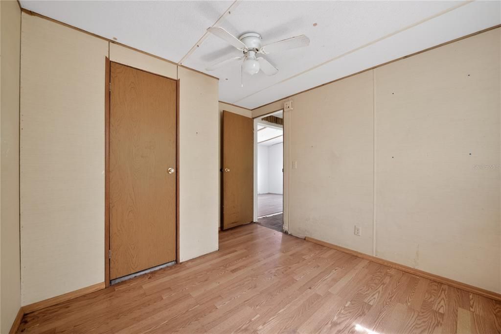 Activo con contrato: $249,000 (3 camas, 2 baños, 1248 Pies cuadrados)