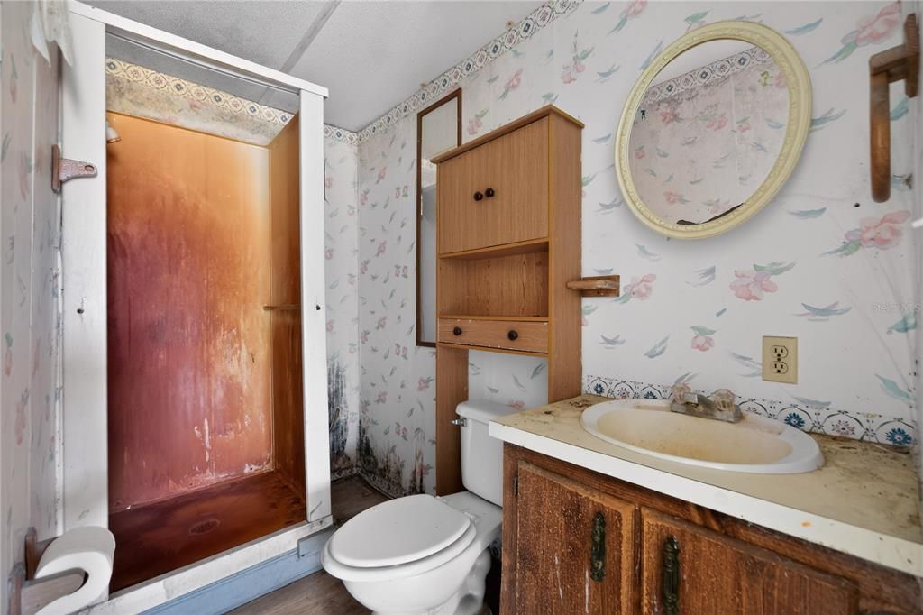 Activo con contrato: $249,000 (3 camas, 2 baños, 1248 Pies cuadrados)