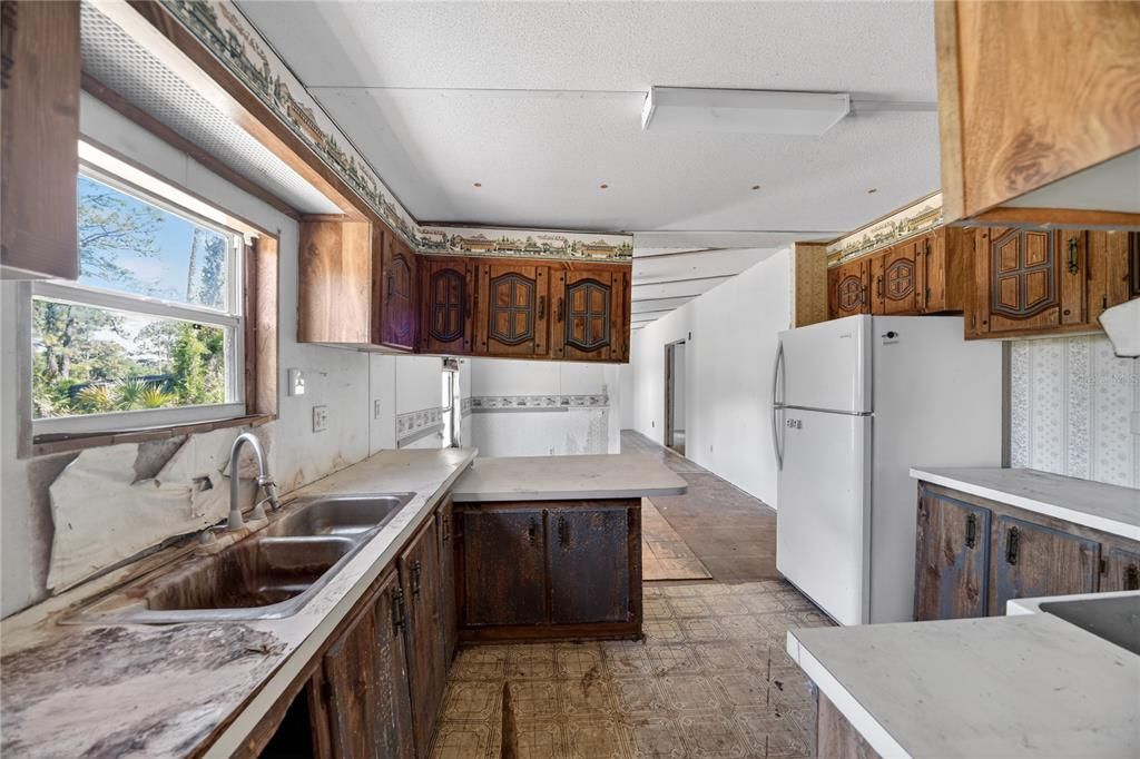 Activo con contrato: $249,000 (3 camas, 2 baños, 1248 Pies cuadrados)