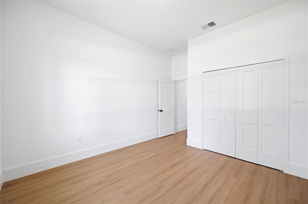 Active With Contract: $399,900 (4 beds, 2 baths, 1799 Square Feet)