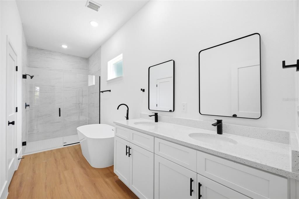 Active With Contract: $399,900 (4 beds, 2 baths, 1799 Square Feet)