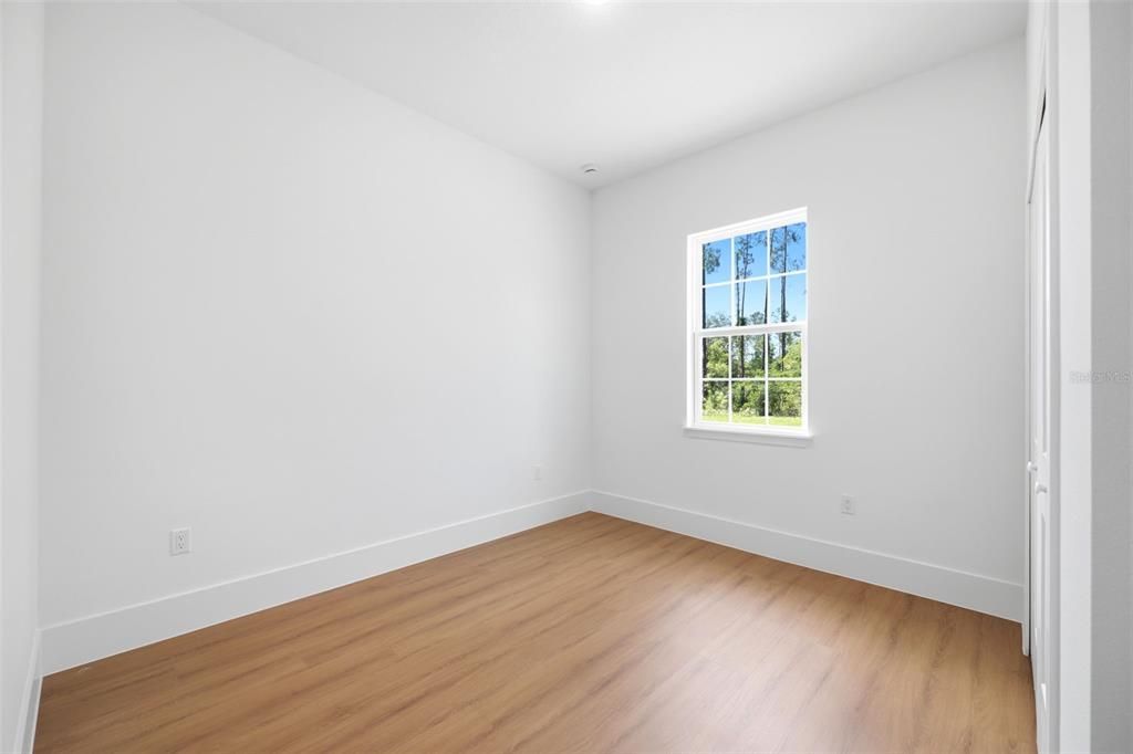 Active With Contract: $399,900 (4 beds, 2 baths, 1799 Square Feet)