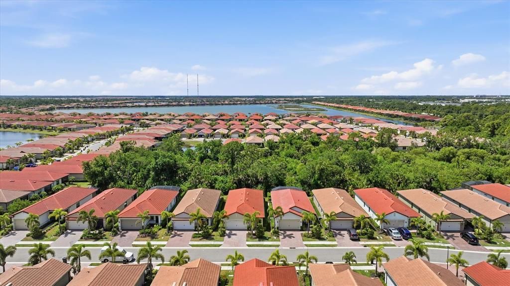 На продажу: $395,000 (3 спален, 2 ванн, 1602 Квадратных фут)