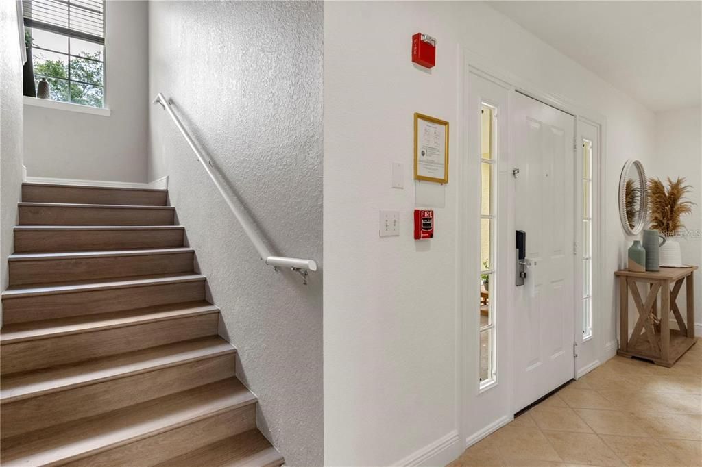 For Sale: $335,000 (3 beds, 3 baths, 2124 Square Feet)