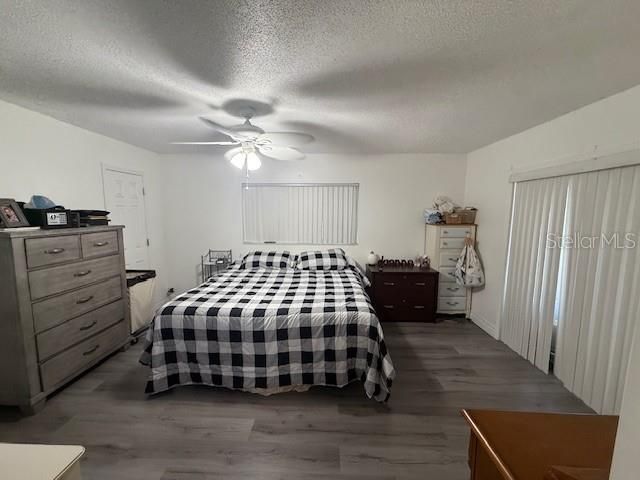 En Venta: $349,000 (4 camas, 2 baños, 1701 Pies cuadrados)