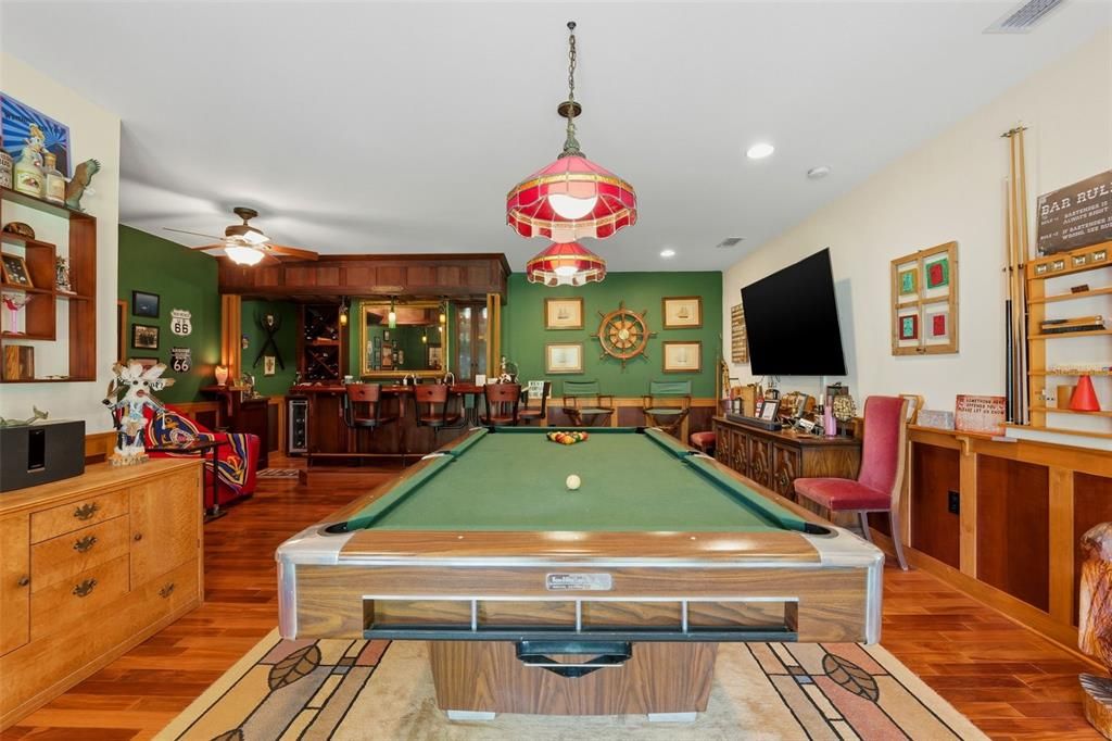 For Sale: $1,320,000 (4 beds, 4 baths, 3836 Square Feet)