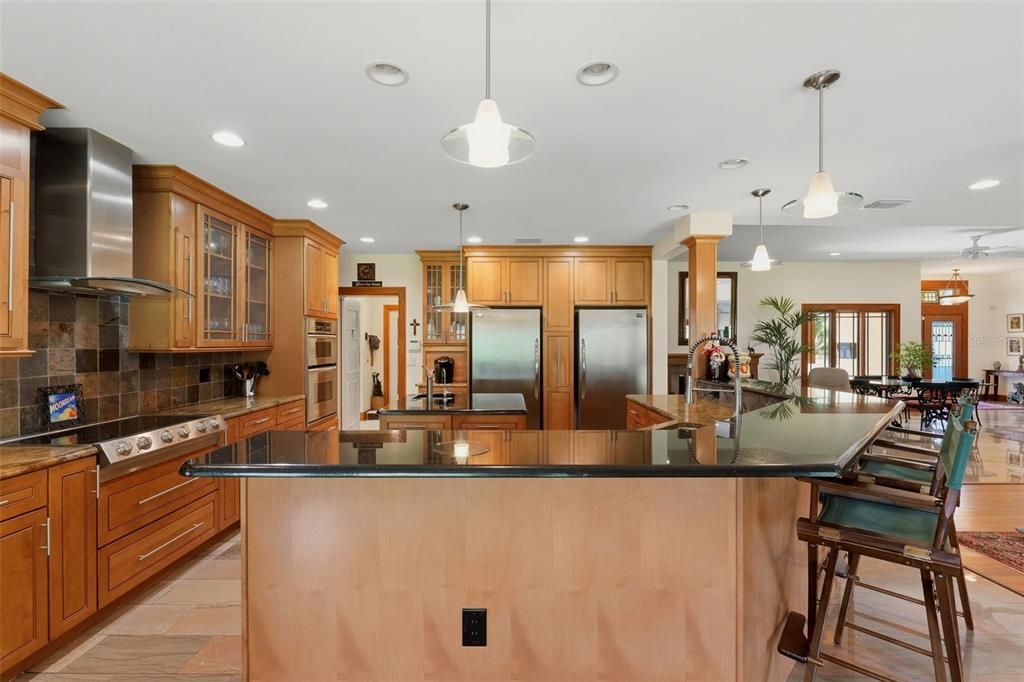 For Sale: $1,320,000 (4 beds, 4 baths, 3836 Square Feet)