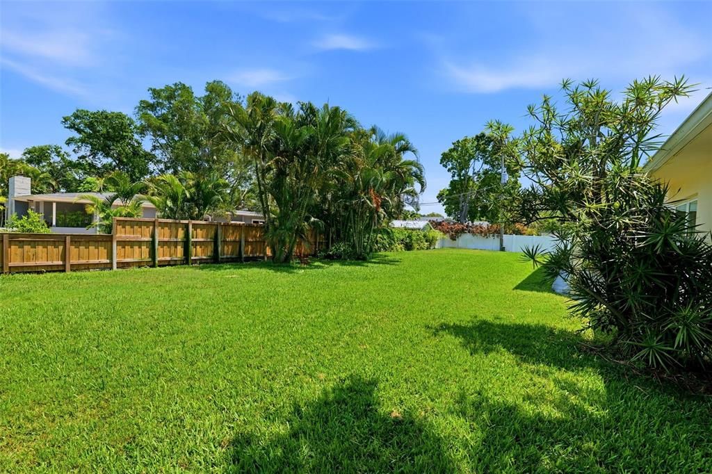 For Sale: $1,320,000 (4 beds, 4 baths, 3836 Square Feet)