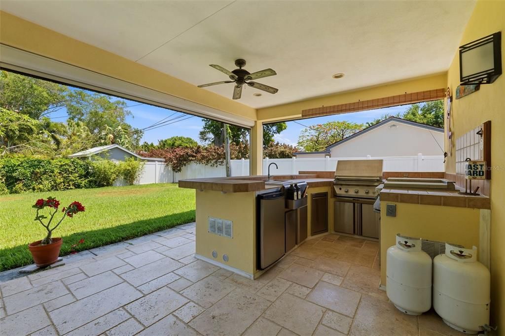 For Sale: $1,320,000 (4 beds, 4 baths, 3836 Square Feet)