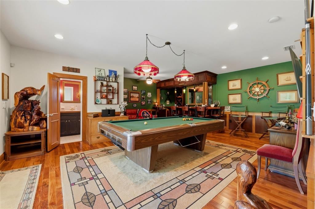 For Sale: $1,320,000 (4 beds, 4 baths, 3836 Square Feet)