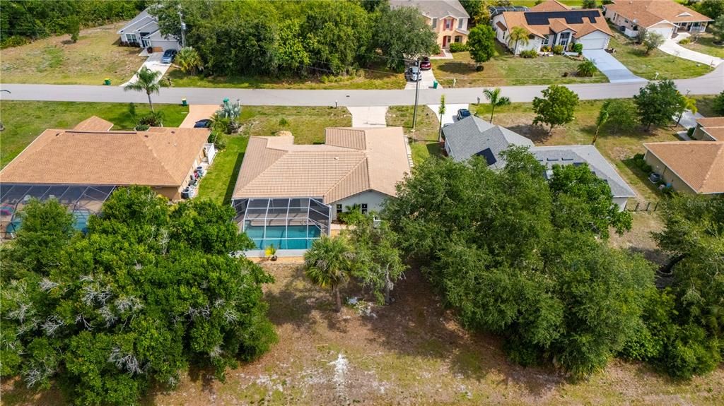 For Sale: $349,900 (3 beds, 2 baths, 1884 Square Feet)