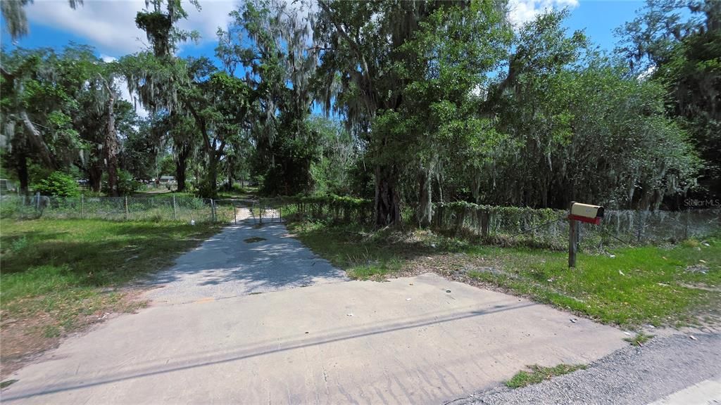 Active With Contract: $175,000 (2.52 acres)