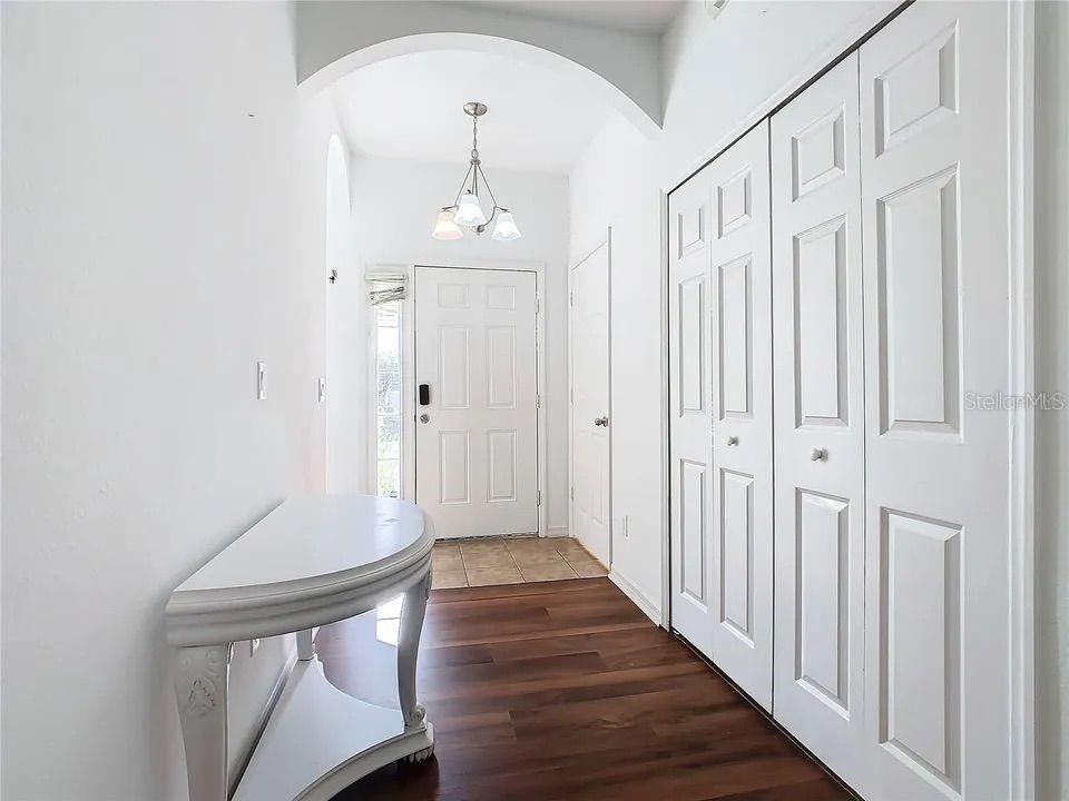 En Renta: $2,000 (3 camas, 2 baños, 1468 Pies cuadrados)