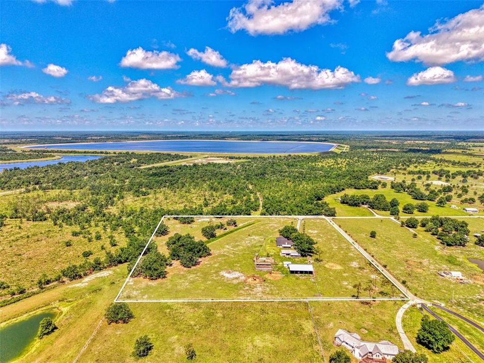 На продажу: $995,900 (4 спален, 2 ванн, 2301 Квадратных фут)