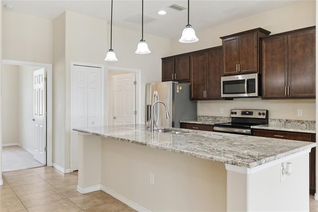 Active With Contract: $349,000 (4 beds, 2 baths, 1789 Square Feet)