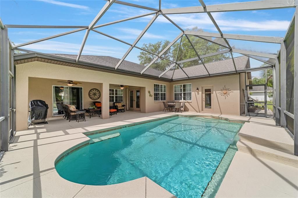 For Sale: $524,499 (4 beds, 3 baths, 2562 Square Feet)