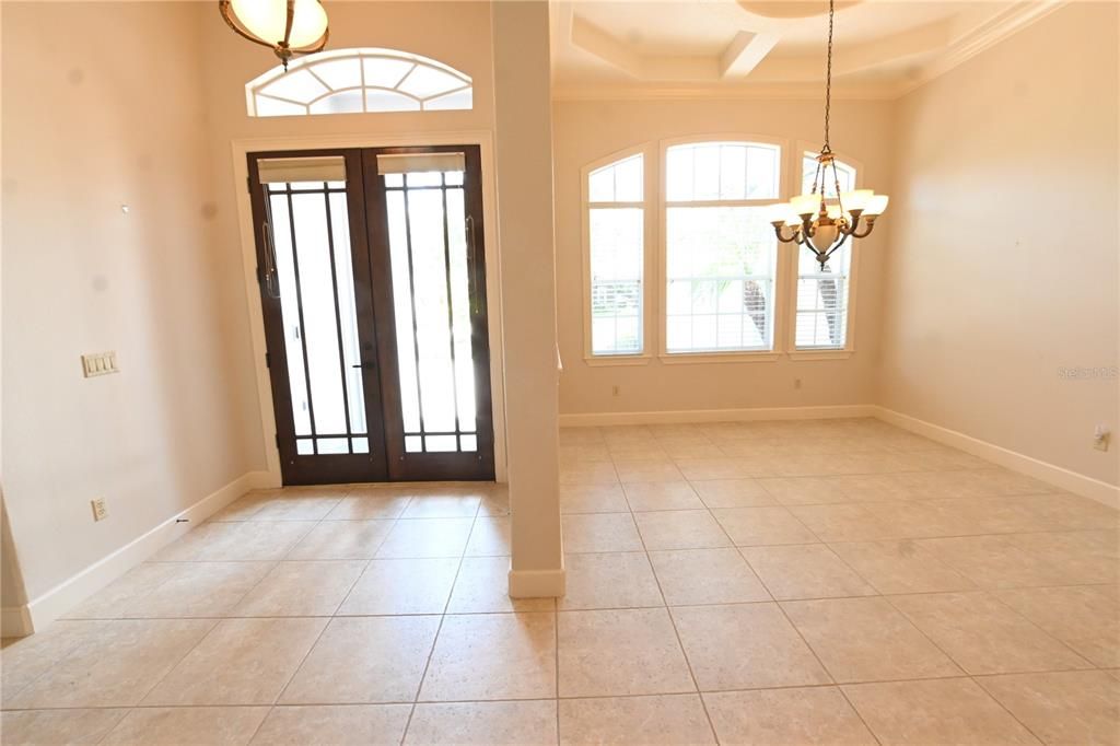 For Rent: $7,995 (4 beds, 3 baths, 3062 Square Feet)