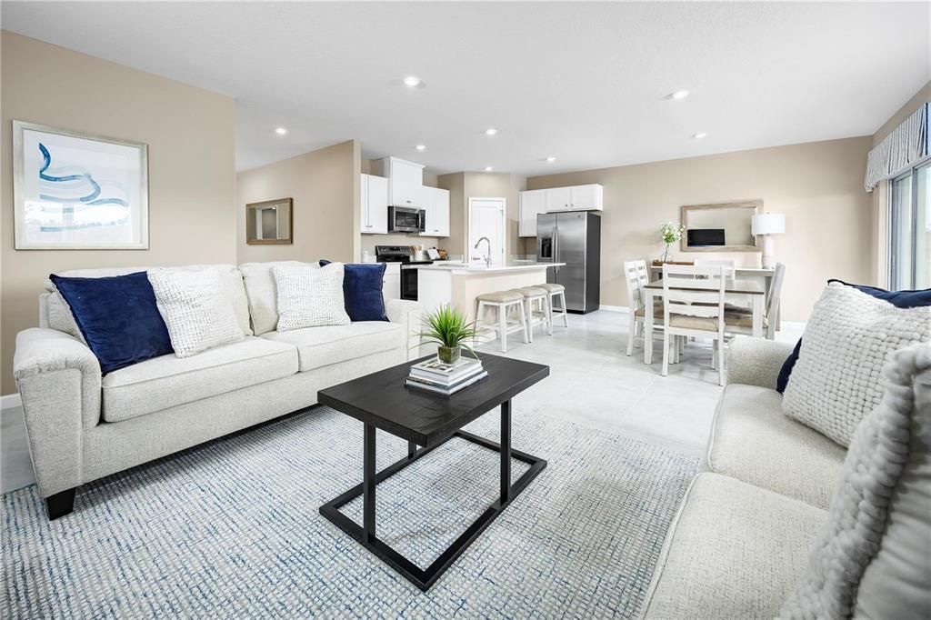 For Rent: $2,275 (4 beds, 2 baths, 1703 Square Feet)