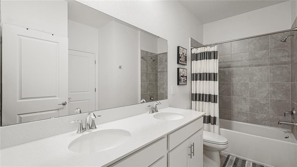 For Rent: $2,950 (3 beds, 2 baths, 1930 Square Feet)