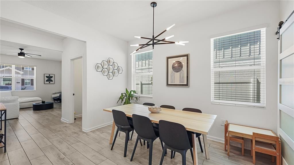 For Rent: $2,950 (3 beds, 2 baths, 1930 Square Feet)