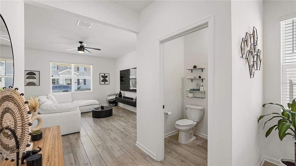 For Rent: $2,950 (3 beds, 2 baths, 1930 Square Feet)