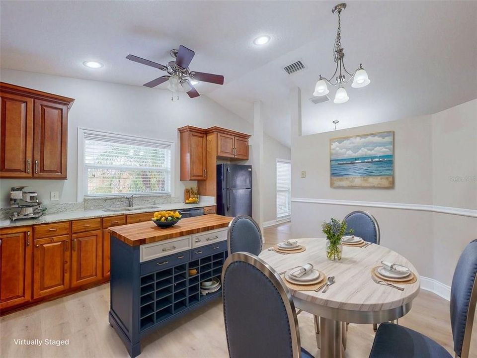 For Sale: $395,000 (3 beds, 2 baths, 1300 Square Feet)